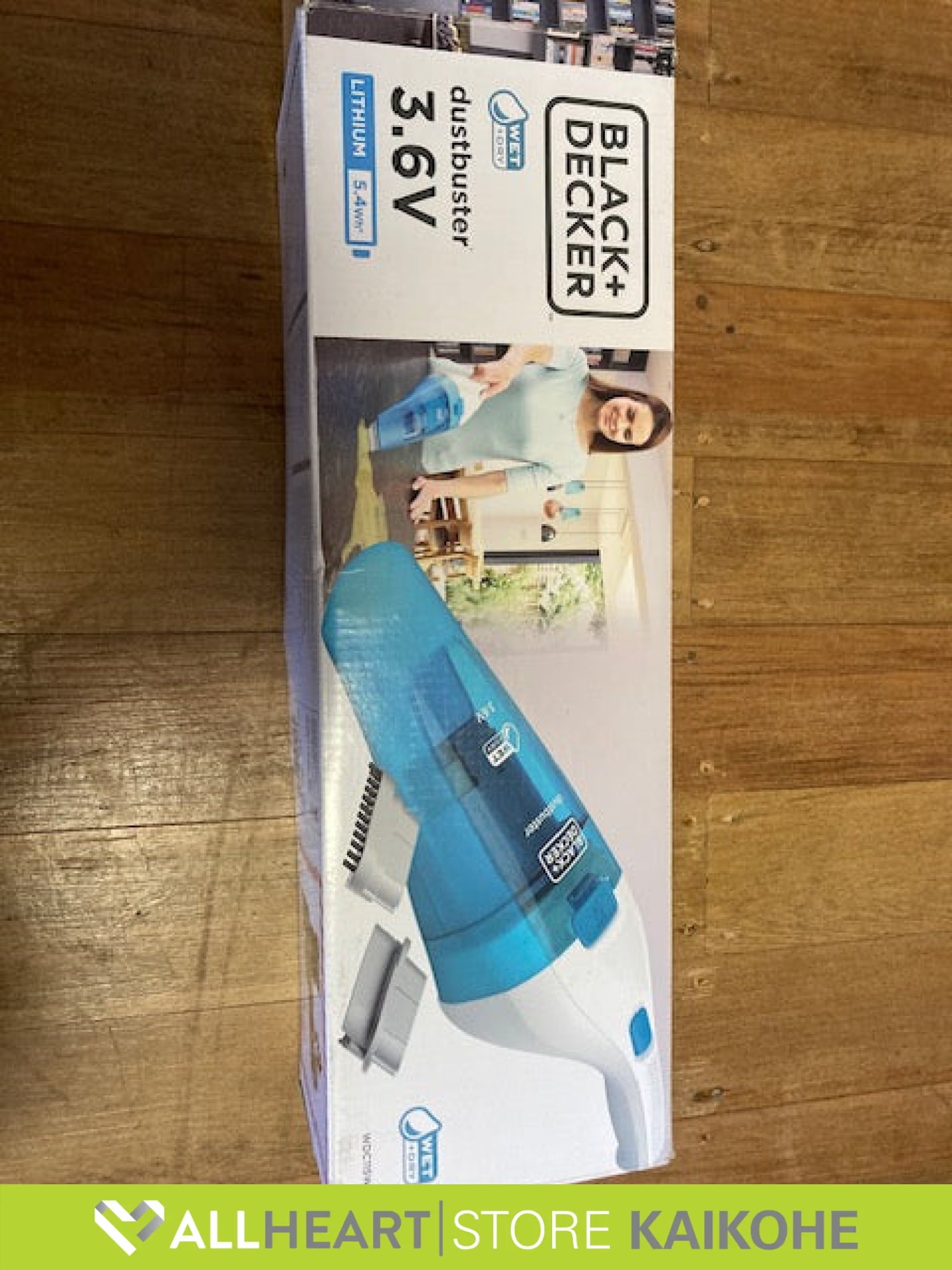 Black + Decker DustBuster HandVac - Refurbished item - Vacuums