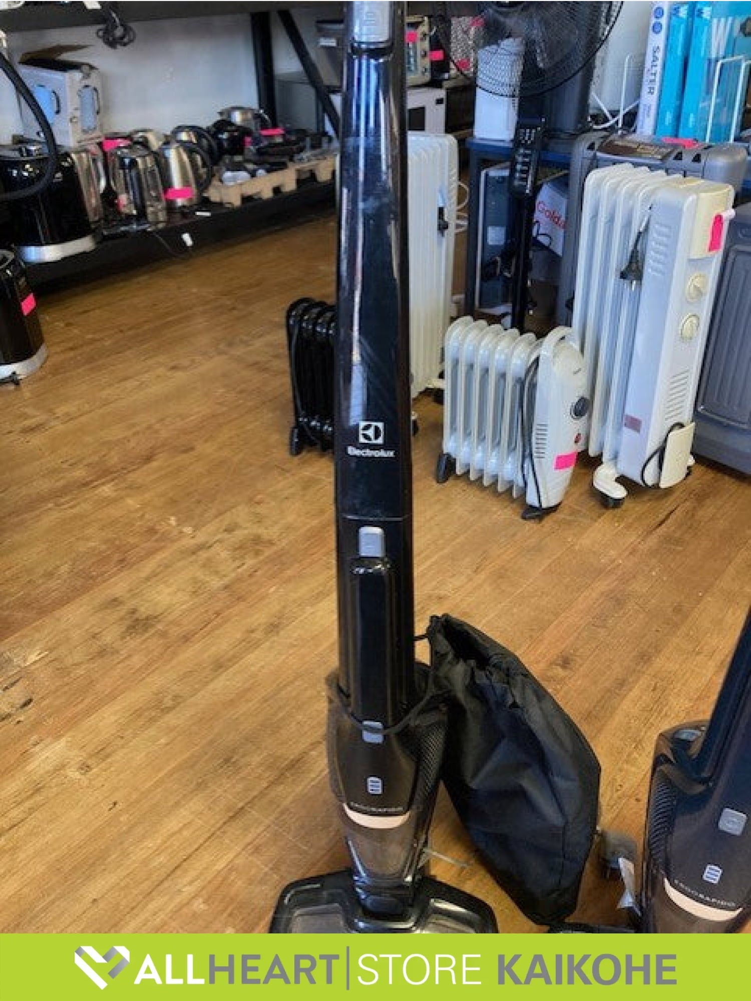 Electrolux Stick Vac Black/Blue/Red - Refurbished item - Vacuums